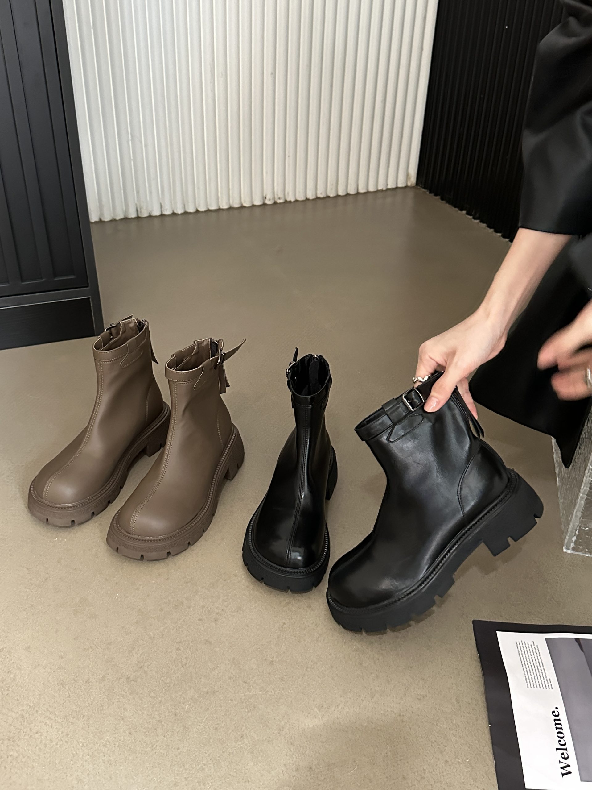 Crape Myrtle 2024 Winter New Side Buckle Thick Sole Chunky Heel Slim Short Boots Women Martin Boots