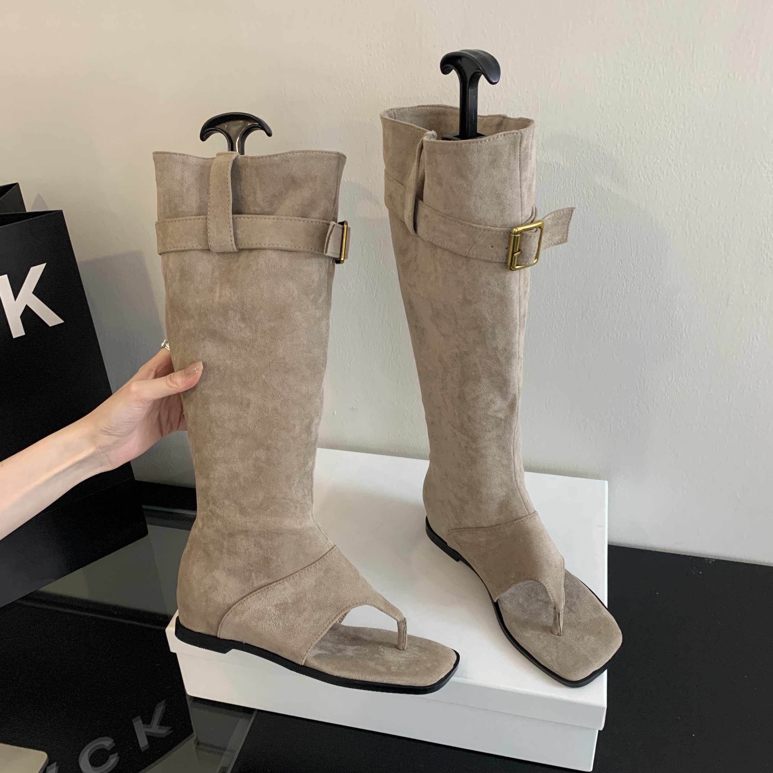 New Retro Western Cowboy Style Elevated Suede High Boot Tube Hot Girl Flip Flop Toe Simple Flat Cool Boots