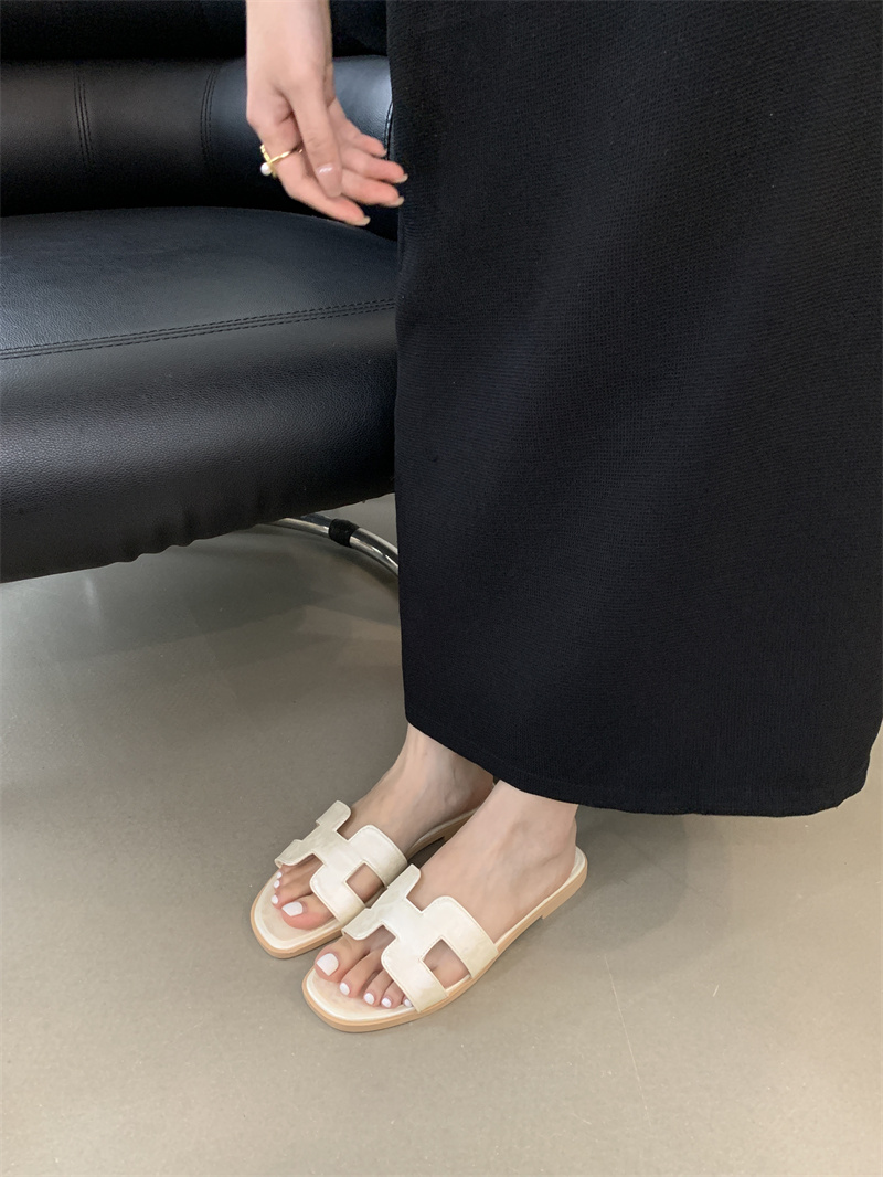 Women's 2025 Summer Flat Beach Slippers H-Shaped Casual Sandals Non-Slip