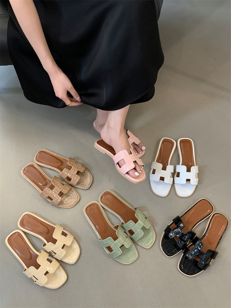 Women's 2025 Summer Flat Beach Slippers H-Shaped Solid Color Non-Slip Sandals