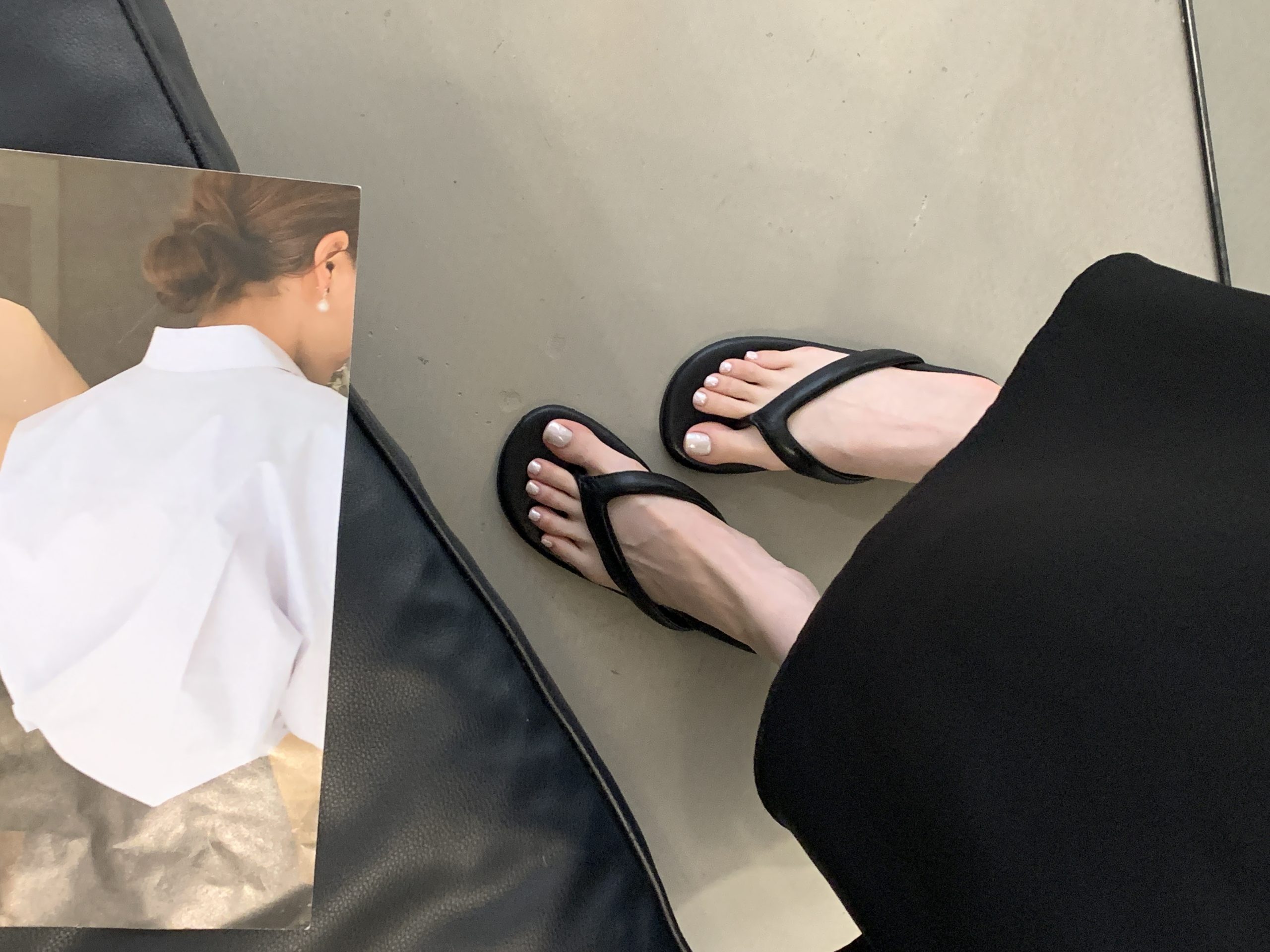 Women's Minimalist Flat Beach Sandals 2025 New Arrival Comfortable Slippers