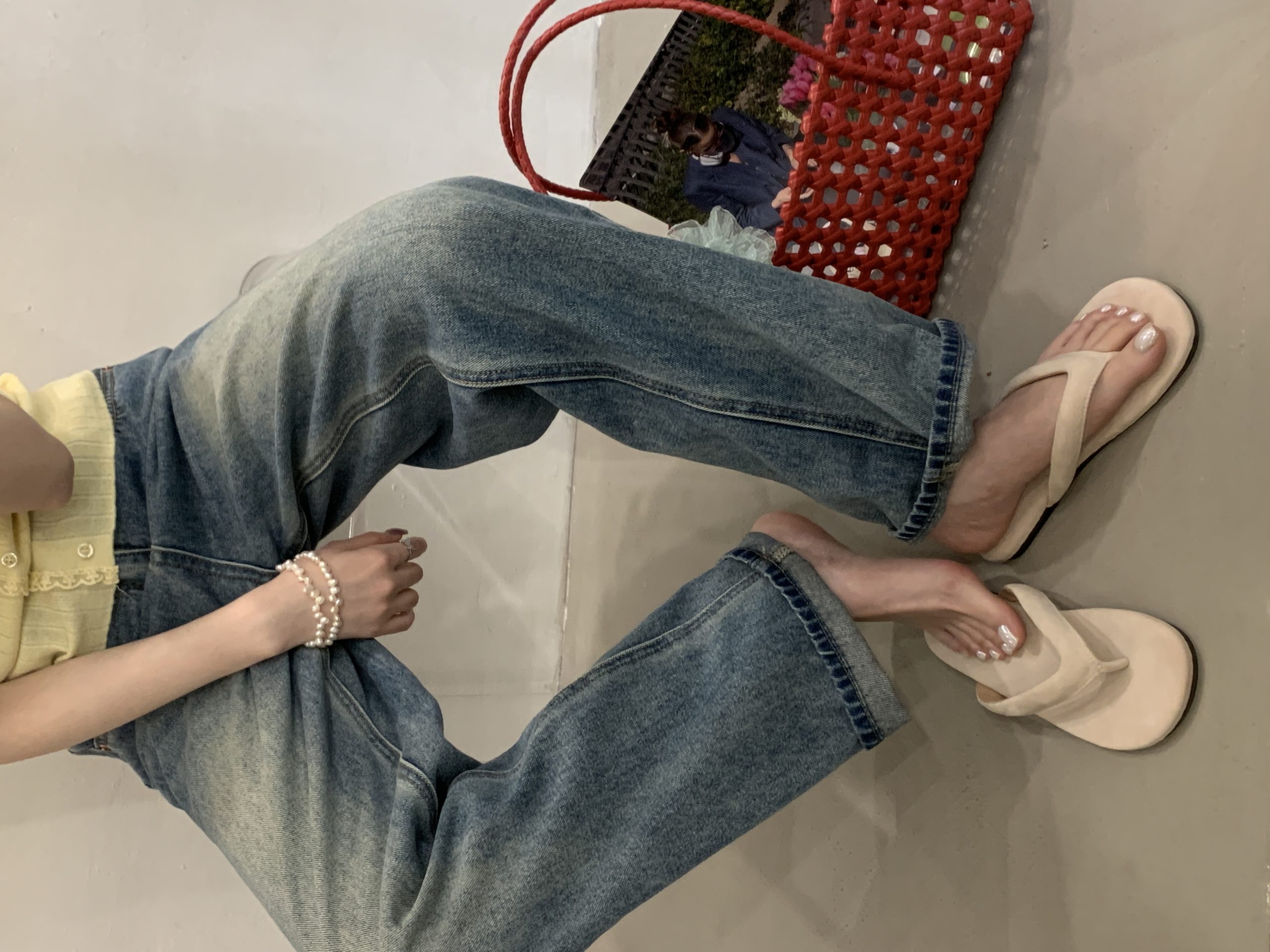 Women's Minimalist Flat Beach Sandals 2025 New Arrival Comfortable Slippers